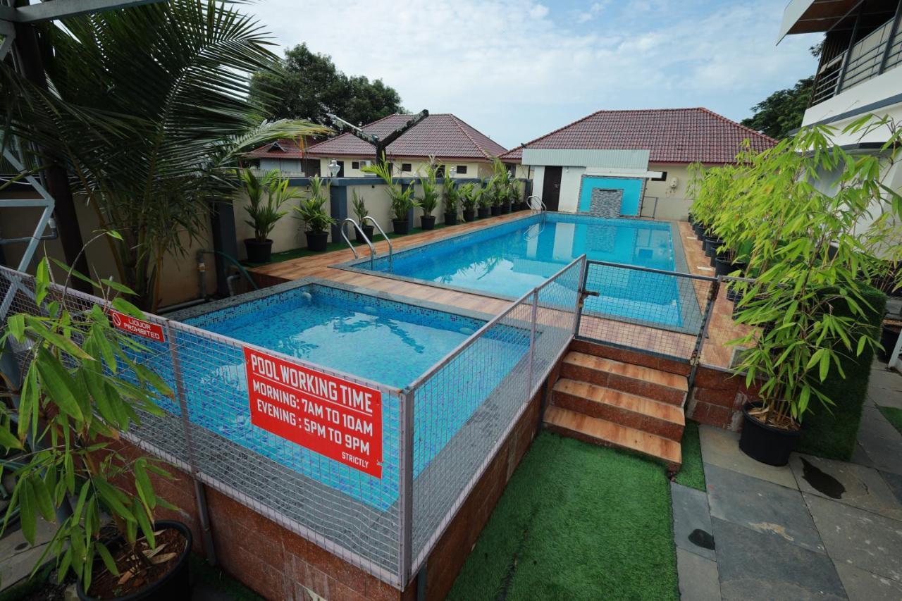 Lakeway Resorts Alappuzha Bagian luar foto